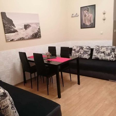 Apartman Miki Pula Bagian luar foto