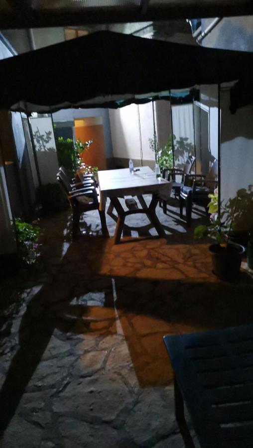 Apartman Miki Pula Bagian luar foto